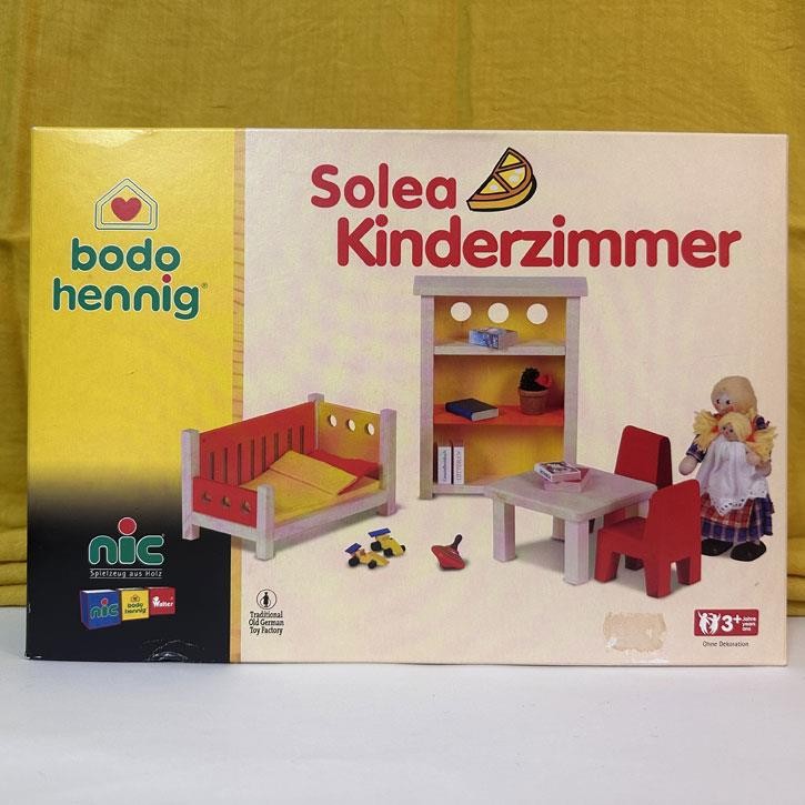 Bodo Hennig / NIC Solea Puppenhaus Kinderzimmer